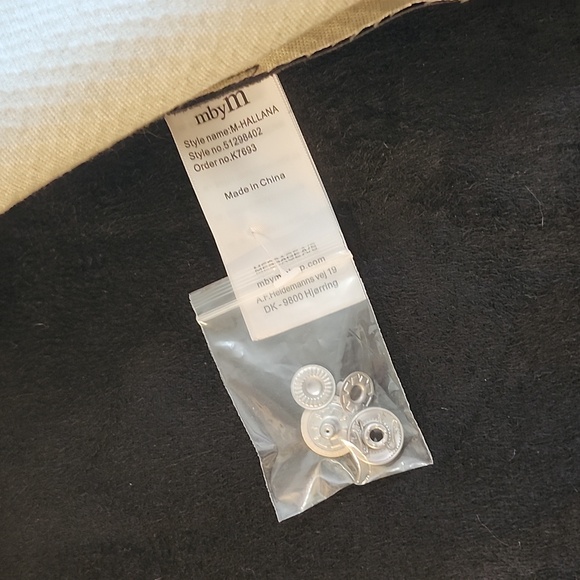 Snap Button Faux Leather Shirt - Picture 3 of 4